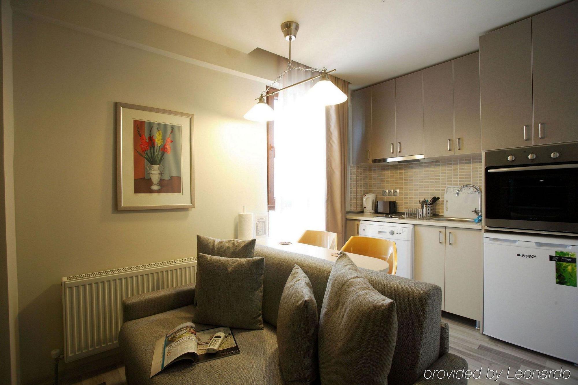 Home Stay Home Sisli Стамбул Номер фото